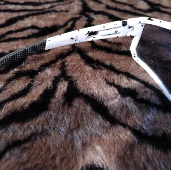 White and Blue Speckled Sunglasses - Picture 3 of 6